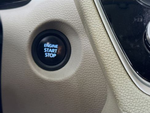 Used 2024 Toyota Corolla Cross LE image 21