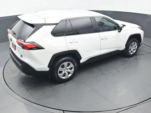 Used 2023 Toyota RAV4 LE AWD/4WD image 40