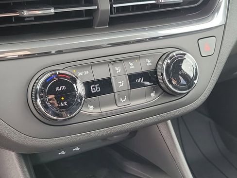 New 2026 Buick Envista Sport Touring FWD image 26