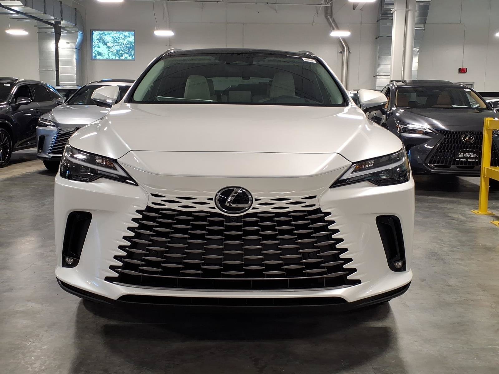 New 2026 Lexus RX 350h AWD/4WD image 2