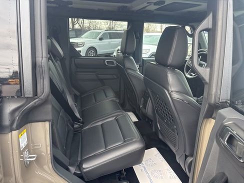 New 2026 Ford Bronco Badlands AWD/4WD image 13