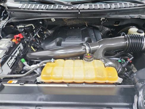 Used 2018 Ford Expedition XLT w/ Equipment Group 201A image 17