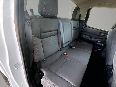 Used 2024 Nissan Frontier SV w/ Technology Package AWD/4WD image 26