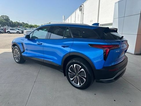 Used 2024 Chevrolet Blazer EV LT AWD/4WD image 10
