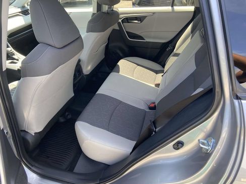Used 2025 Toyota RAV4 XLE w/ Convenience Package FWD image 19