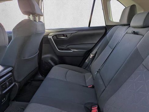 Certified 2021 Toyota RAV4 XLE image 18