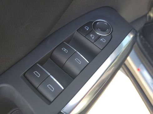 New 2026 Chevrolet Traverse RS image 23