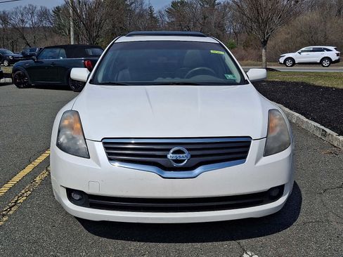 Used 2009 Nissan Altima 2.5 SL w/ SL Pkg image 2