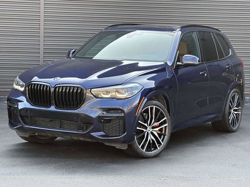 Used 2023 BMW X5 M50i AWD/4WD image 1