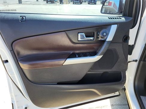 Used 2013 Ford Edge Limited w/ Driver Entry Pkg image 16