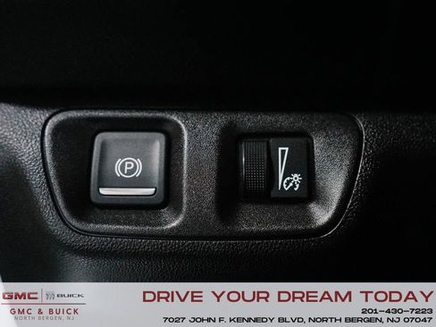 Used 2023 GMC Acadia AT4 w/ Preferred Package image 21