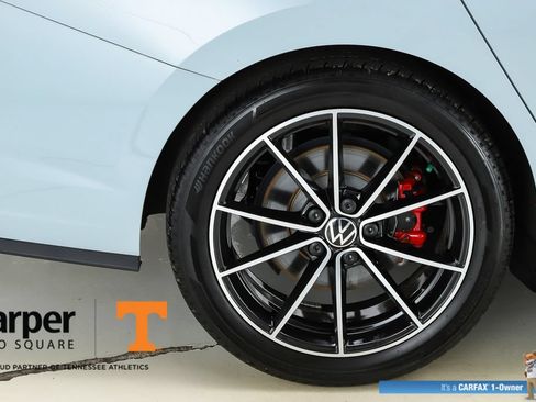 Used 2025 Volkswagen Jetta GLI Autobahn FWD image 13