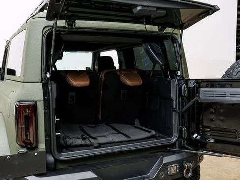 Used 2022 Ford Bronco Wildtrak image 48