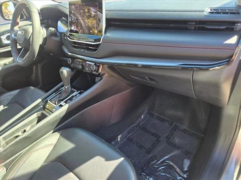 Used 2022 Jeep Compass Trailhawk image 20