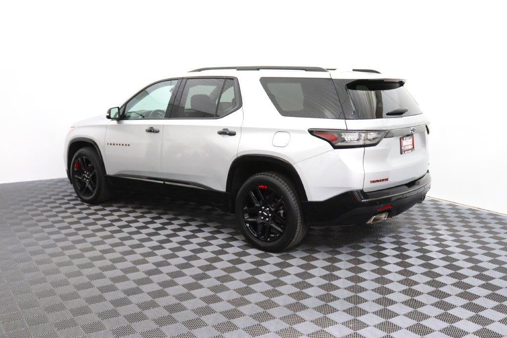 Used 2020 Chevrolet Traverse Premier w/ Redline Edition AWD/4WD image 6