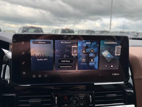 New 2026 Nissan Pathfinder Platinum AWD/4WD image 28