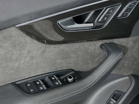 Used 2022 Audi SQ7 Premium Plus image 19