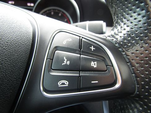 Used 2019 Mercedes-Benz CLA 250 4MATIC image 26