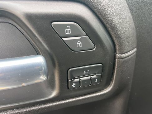 Used 2021 Chevrolet Silverado 1500 LTZ w/ LTZ Premium Package image 16