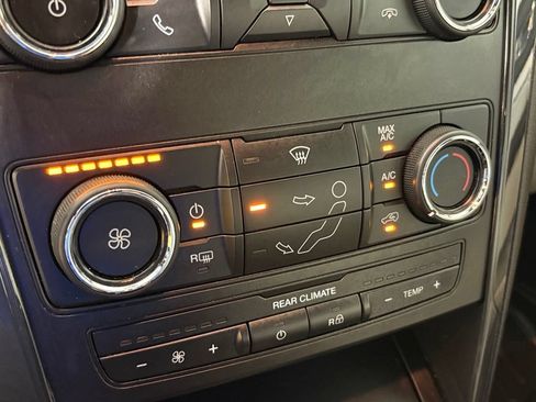 Used 2018 Ford Explorer FWD image 27