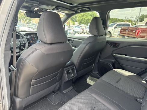 Used 2026 Subaru Forester Premium AWD/4WD image 4