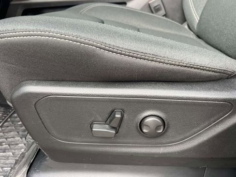 Used 2025 RAM 1500 Big Horn image 25