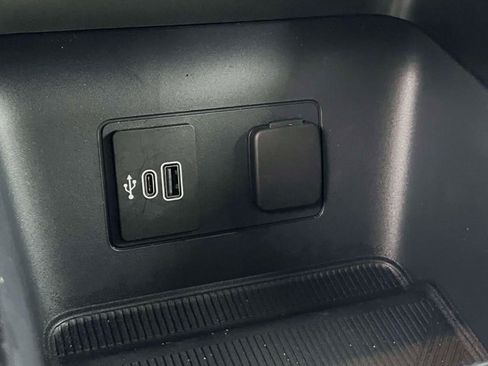 Used 2026 Ford Explorer Active w/ Active Comfort Package AWD/4WD image 34