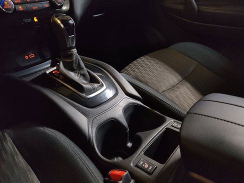 Used 2018 Nissan Rogue SV w/ Premium Package AWD/4WD image 26