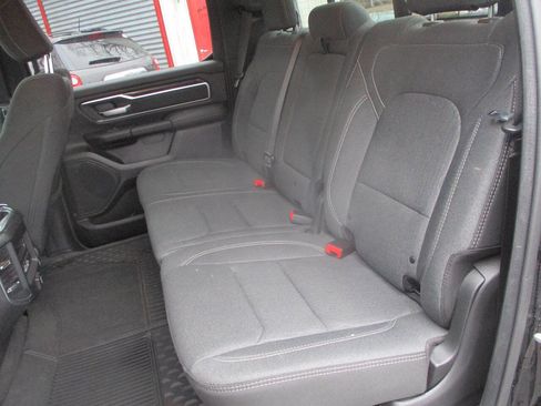 Used 2020 RAM 1500 Big Horn image 9