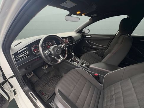 Used 2019 Volkswagen Jetta GLI FWD image 18