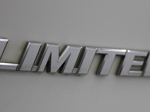 Used 2019 Toyota RAV4 Limited w/ Advanced Technology Package FWD image 37