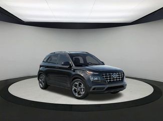 New 2026 Hyundai Venue SEL video 2