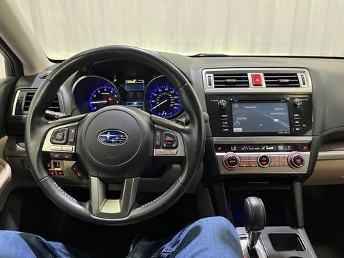 Used 2017 Subaru Outback 2.5i Limited AWD/4WD image 21