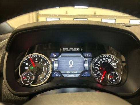 Used 2024 RAM 2500 Big Horn w/ Safety Group image 22