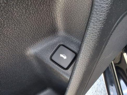 Used 2017 Honda Civic LX-P image 39