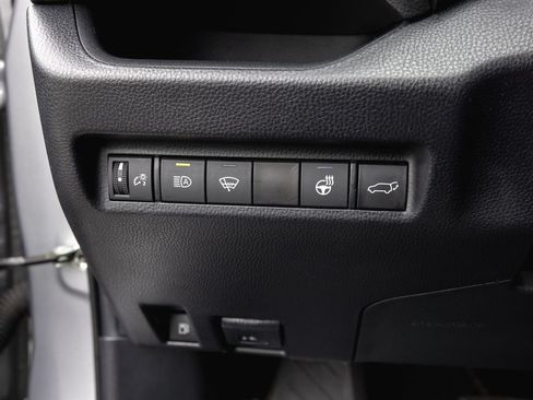 Certified 2020 Toyota RAV4 XSE w/ XSE Grade Weather Package AWD/4WD image 15