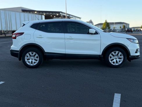 Used 2020 Nissan Rogue Sport S FWD image 6