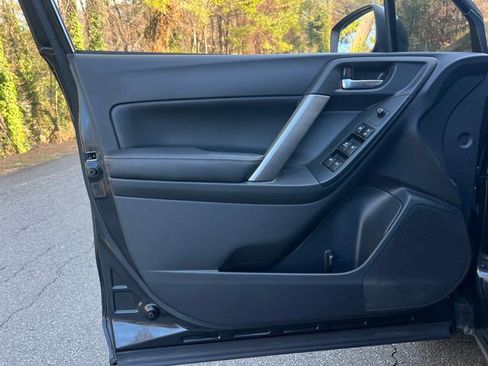 Used 2016 Subaru Forester 2.5i Limited w/ Popular Package #2 image 10