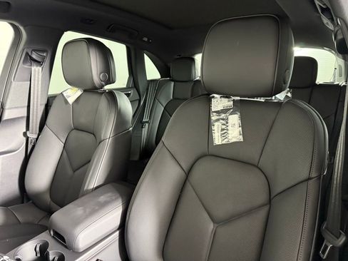 New 2026 Porsche Macan S image 5