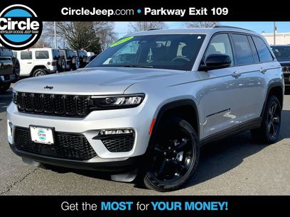 Certified 2024 Jeep Grand Cherokee Limited w/ Black Appearance Package