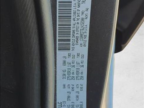 Used 2020 RAM 1500 Laramie RWD image 24