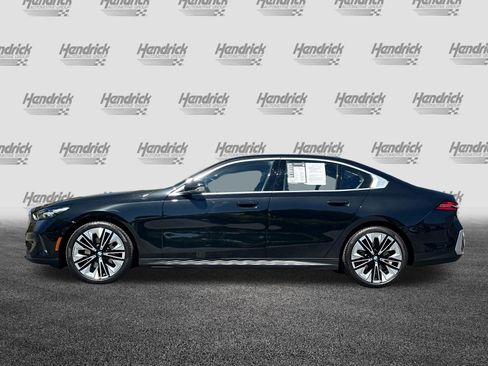 Certified 2026 BMW 530i RWD image 8