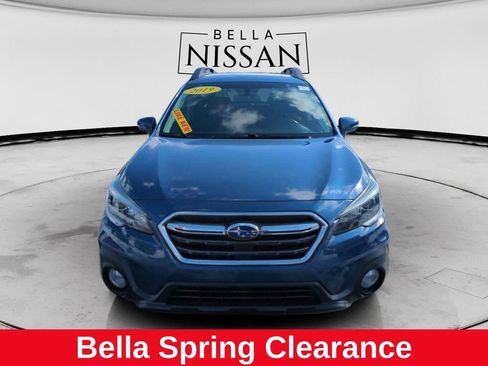Used 2019 Subaru Outback 2.5i Premium AWD/4WD image 2