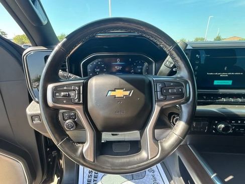 Used 2024 Chevrolet Silverado 2500 High Country w/ Technology Package AWD/4WD image 4