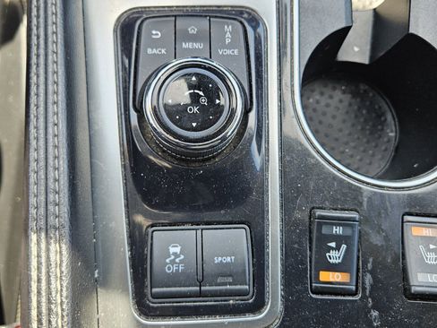 Used 2022 Nissan Maxima SV w/ Floor Mat Group FWD image 23