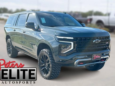 New 2026 Chevrolet Suburban Z71 w/ Z71 Off-Road Package image 1