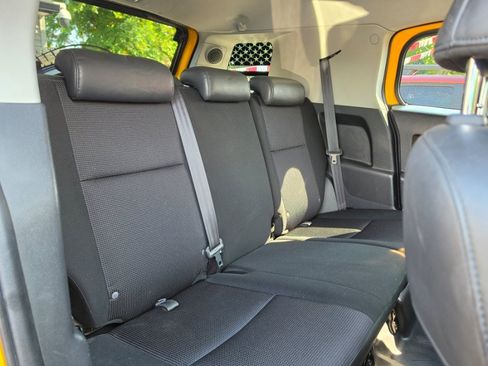 Used 2007 Toyota FJ Cruiser 4WD image 36
