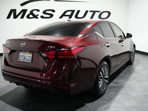 Used 2023 Nissan Altima 2.5 SV image 9