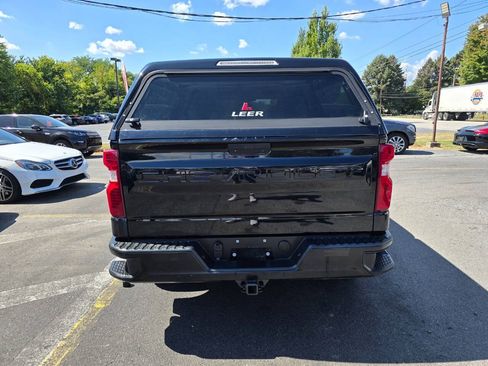 Used 2019 Chevrolet Silverado 1500 W/T w/ Z71 Off-Road Package AWD/4WD image 4