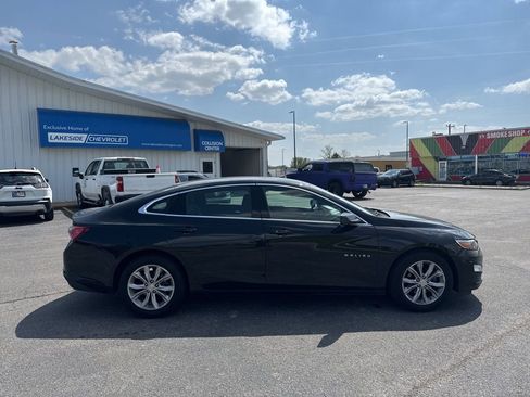 Used 2019 Chevrolet Malibu LT w/ Driver Confidence Package II FWD image 6